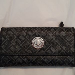 Tommy Hilfiger wallet with checkbook sleeve